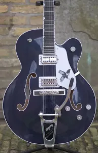 Gretsch G6136T Rich Robinson Signature Magpie с Bigsby - Цвет «Грудь Ворона»
