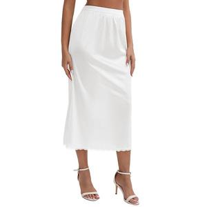Женская атласная нижняя юбка-макси с кружевной отделкой и расклешенным подолом Inspire Chic, White