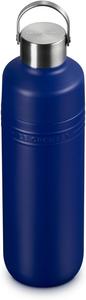 Бутылка для воды Le Creuset, большой объем, 1000 мл, лазурно-голубой, нержавеющая сталь, вакуумная изоляция, изоляция для горячих и холодных напитков, широкое горлышко, легко моется, удобно мыть в дороге