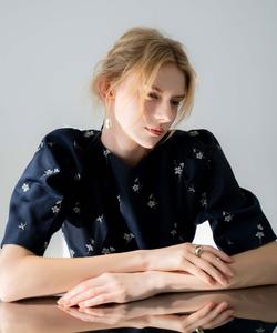 Блузка с цветочной вышивкой Noela, цвет Navy