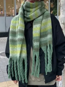 Большой клетчатый шарф с бахромой для женщин Doux Belle, цвет Green