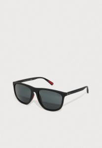 Солнцезащитные очки Polo Ralph Lauren Sunglasses, Black/Grey/Black