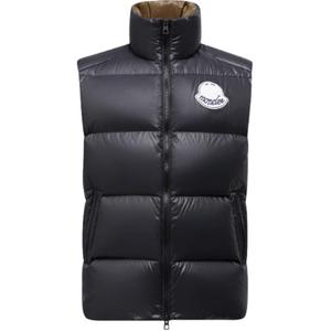 Moncler Куртка-жилет с высоким воротником и стёганой отделкой, Black