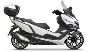 Крепление для верхнего кофра SHAD top master