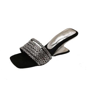 Резиновые износостойкие тапочки-слайды женские Feo Dvke, Black