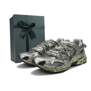 Кроссовки Speed 2K с низким верхом, износостойкие, для повседневного бега на короткие дистанции по городу и на работу, унисекс, серебристо-серые Mizuno, Silver Gray