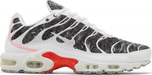 Кроссовки Nike Air Max Plus Essential 'Crater - Photon Dust', белый