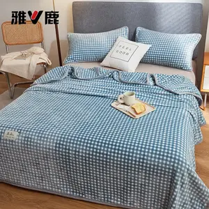 Yalu Простыня 230х250 см из зимнего утолщенного молочного велюра, синий мелкий клетчатый узор, антистатик