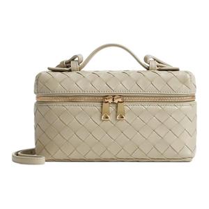 Косметичка из коровьей кожи женская beige Bottega Veneta, Set (Bag+Dust Bag)