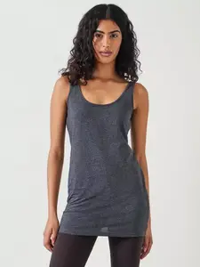 Топ HUSH Marcy Longline Vest, цвет charcoal/marl