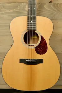 Акустическая гитара Eastman E1OM - верх из массива ели ситка, гриф из красного дерева, накладка на гриф из эбена