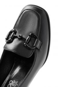 Классические туфли на каблуке Derimod, черный