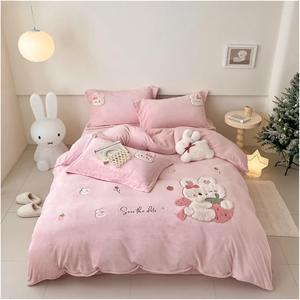 ZOCWJK Комплект постельного белья вельвет с аппликацией и вышивкой кролик и клубника розовый Pink