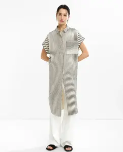 Короткий рубашечный сарафан в полоску Parfois, черный