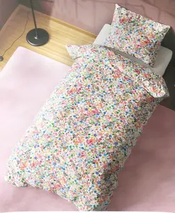 Постельное белье Satin Summer Scattered Flowers Sweet Colorful 155x220 см Sympathica