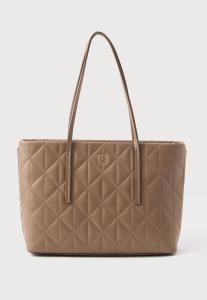 Сумка Calvin Klein QUILTED SMALL TOTE, Desert Taupe/Taupe