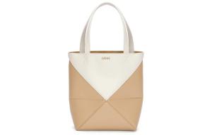 LOEWE Маленькая женская сумка из глянцевой коровьей кожи мягкого белого и светло-коричневого цветов