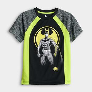 Футболка с принтом Batman для мальчиков 4-12 лет Jumping Beans