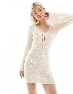 Открытая спина аппликация в виде розы завязка спереди крючком мини пляжное платье цвета экрю 4th & Reckless