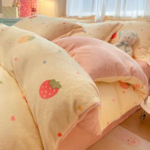 Yalu Комплект постельного белья на 2-спальную кровать, 4 предмета, пододеяльник 220х240 см, цвет сердце клубника
