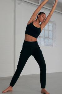 Активные любители йоги Next, черный