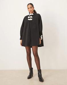 Мини-платье Ghospell с бантом в монохромном исполнении