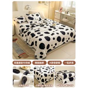 Disney Плед молочный велюр 150х200 см, двусторонний, рисунок черно-белый пятнистый пес, низкая осыпаемость