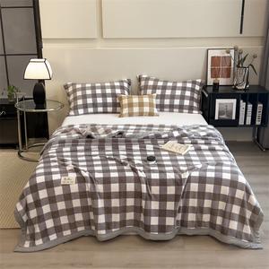 Yalu Фланелевое одеяло 200х230 см, цвет MUJI Gray Large Check Pattern, мягкое и приятное к телу