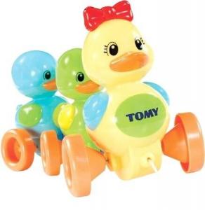 Tomy, Игрушка-качалка Trampling Ducklings, E4613