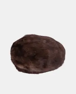 Берет из натурального меха коричневого цвета IN.ES