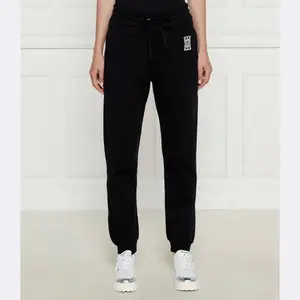 Спортивные брюки карго стандартного кроя Pinko, черный