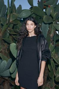 Платье с оверлочными деталями H&M, черный