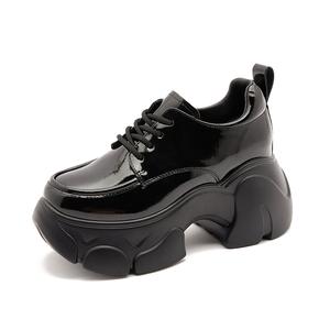 Низкие повседневные туфли женские Milan love song, Black