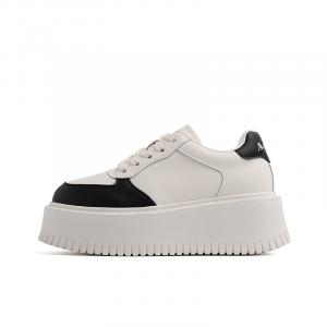 Низкие скейтбордистские кроссовки для женщин Aquascutum, бежевый черный