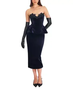 Платье макси без бретелек с баской и кружевной аппликацией Pascha Miss Circle, черный