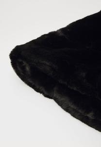 Шапка VILUBBA HAT VILA, черный