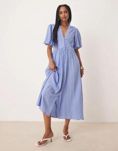 Платье миди с короткими рукавами и звездным светом от Nobody's Child синего цвета