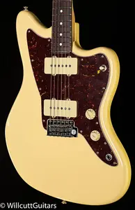 Fender American Performer Jazzmaster с грифом из палисандра, цвет Vintage White (522)