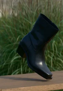 Кожаные ковбойские/байкерские ботильоны Zign, Black