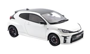MAISTO Toyota GR Yaris 2021 1/24 32909 WT