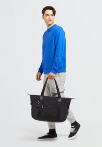 Сумка ART M Kipling, цвет black noir