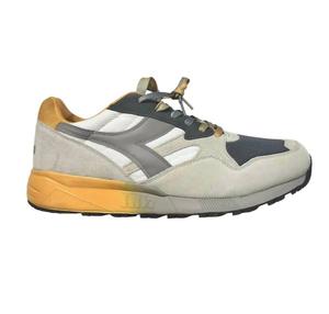 Унисекс - Белые кроссовки с крапинками Diadora