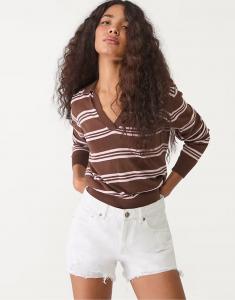 Шорты Stradivarius D75 из денима с рваными краями белого цвета