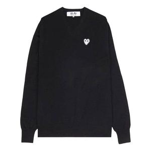 Свитер v-neck pullover white emblem 'black' Comme Des Garcons Play, черный