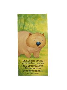 Mr. & Mrs. Panda Пляжное полотенце с изображением вомбата и надписью, выполненное в пастельно-желтых тонах