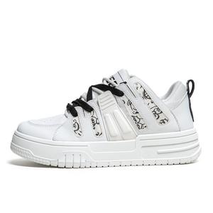 Bull charm Мужские скейтерские кроссовки White Black, цвет White Black