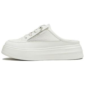 Сандалии с закрытым носком женские TATA, White