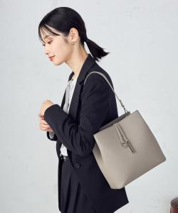 Мини-сумочка с логотипом