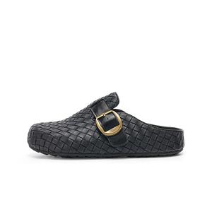 EBLAN Закрытые тапочки женские черные, цвет Black