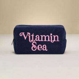 Косметичка-органайзер с вышитым посланием VITAMIN SEA Fashnzfab, темно-синий